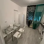 New 79 * Bucureşti